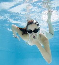 中日韩速度游泳对比视频,速度与激情的较量