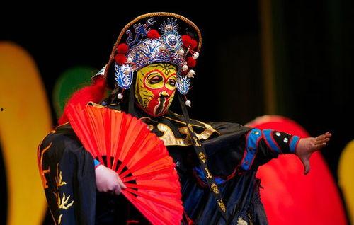 川剧变脸视频,瞬间切换的神秘面纱