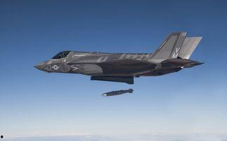 日韩对f35的评价视频,F-35战斗机性能解析与综合评价